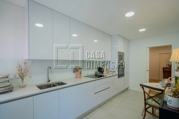 Apartamento T2 para Venda em Carnaxide e Queijas Foto 25