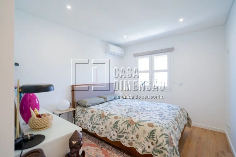 Apartamento T2 para Venda em Carnaxide e Queijas Foto 32