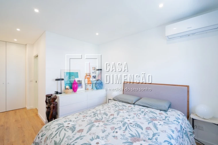 Apartamento T2 para Venda em Carnaxide e Queijas Foto 33