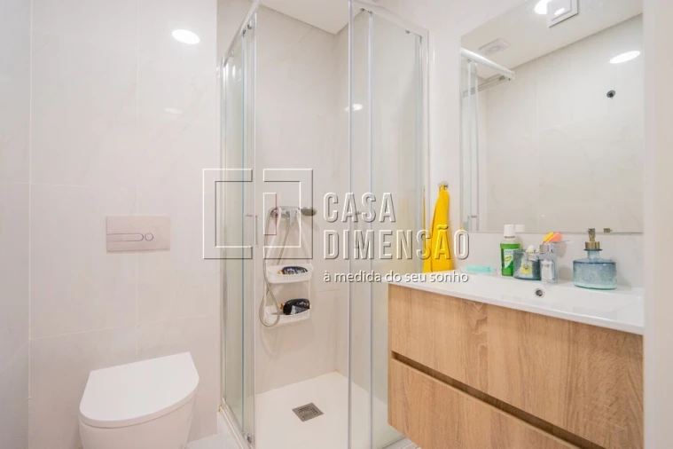 Apartamento T2 para Venda em Carnaxide e Queijas Foto 35