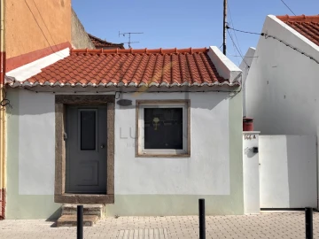Moradia T4 para Venda em São Domingos de Rana