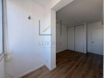 Apartamento T1 para Arrendamento em Oeiras e São Julião da Barra, Paço de Arcos e Caxias