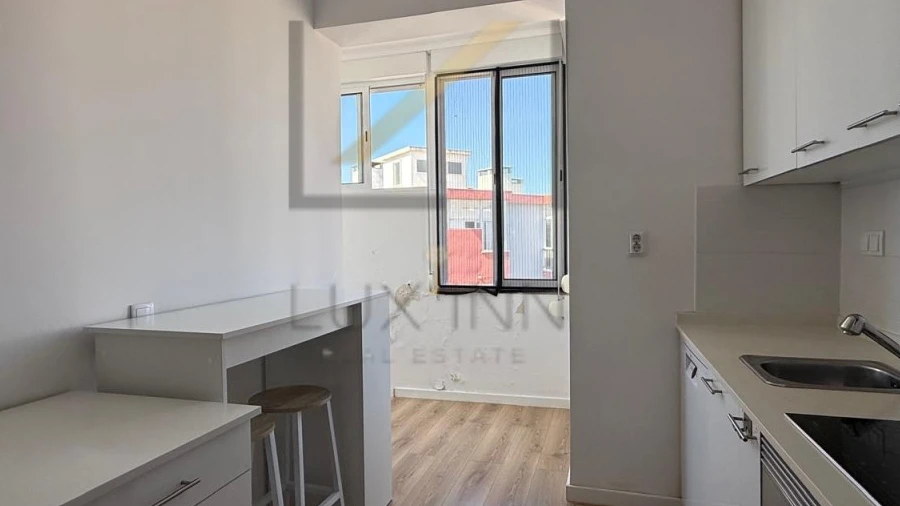 Apartamento T1 para Arrendamento em Oeiras e São Julião da Barra, Paço de Arcos e Caxias