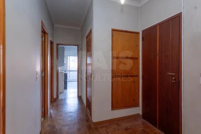 Apartamento T3 para Venda em Alvalade