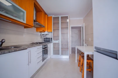 Apartamento T3 para Venda em Nossa Senhora do Pópulo, Coto e São Gregório
