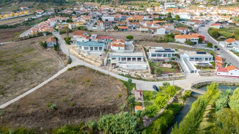 Moradia T4 para Venda em Amoreira