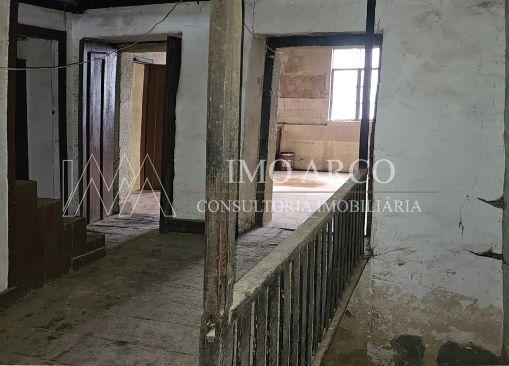 Prédio para Venda em Arco de Baúlhe e Vila Nune Foto 10