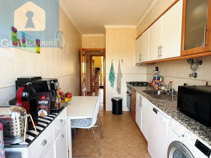 Apartamento T2 para Venda em Albufeira e Olhos de Água Foto 5