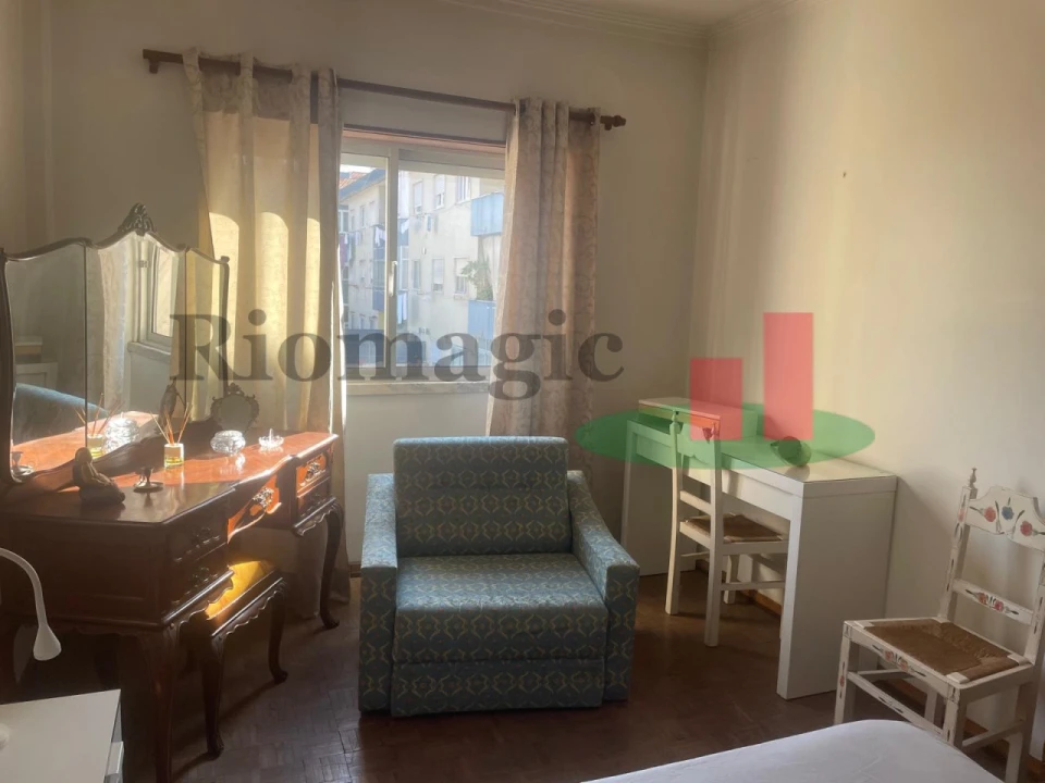 Quarto para Arrendamento em Amora Foto 3