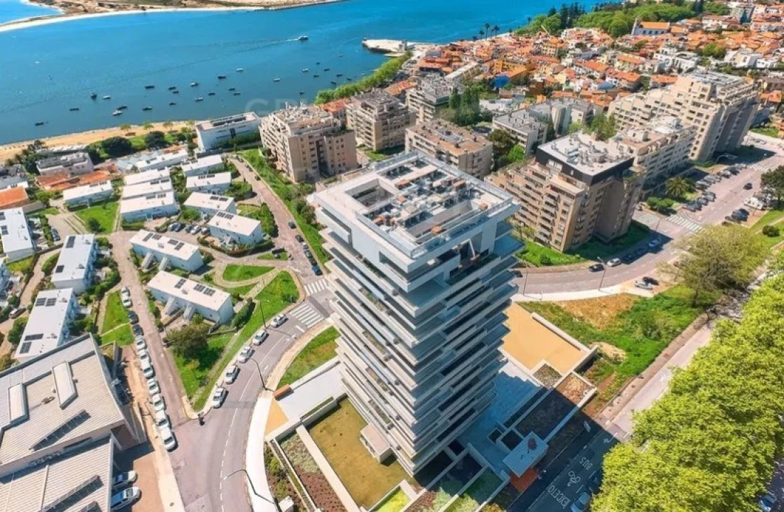 Apartamento T3 para Venda em Aldoar, Foz do Douro e Nevogilde Foto 1