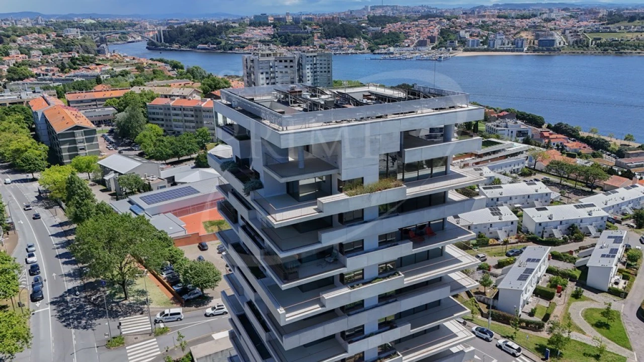 Apartamento T3 para Venda em Aldoar, Foz do Douro e Nevogilde Foto 2