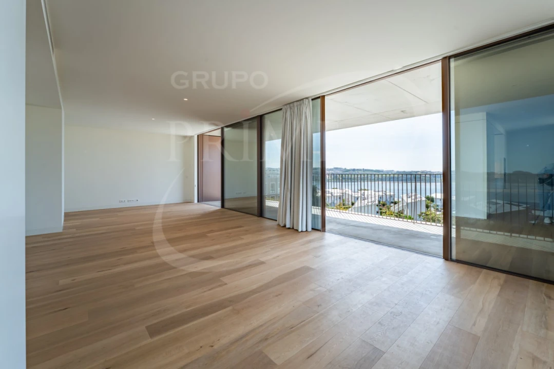 Apartamento T3 para Venda em Aldoar, Foz do Douro e Nevogilde Foto 3