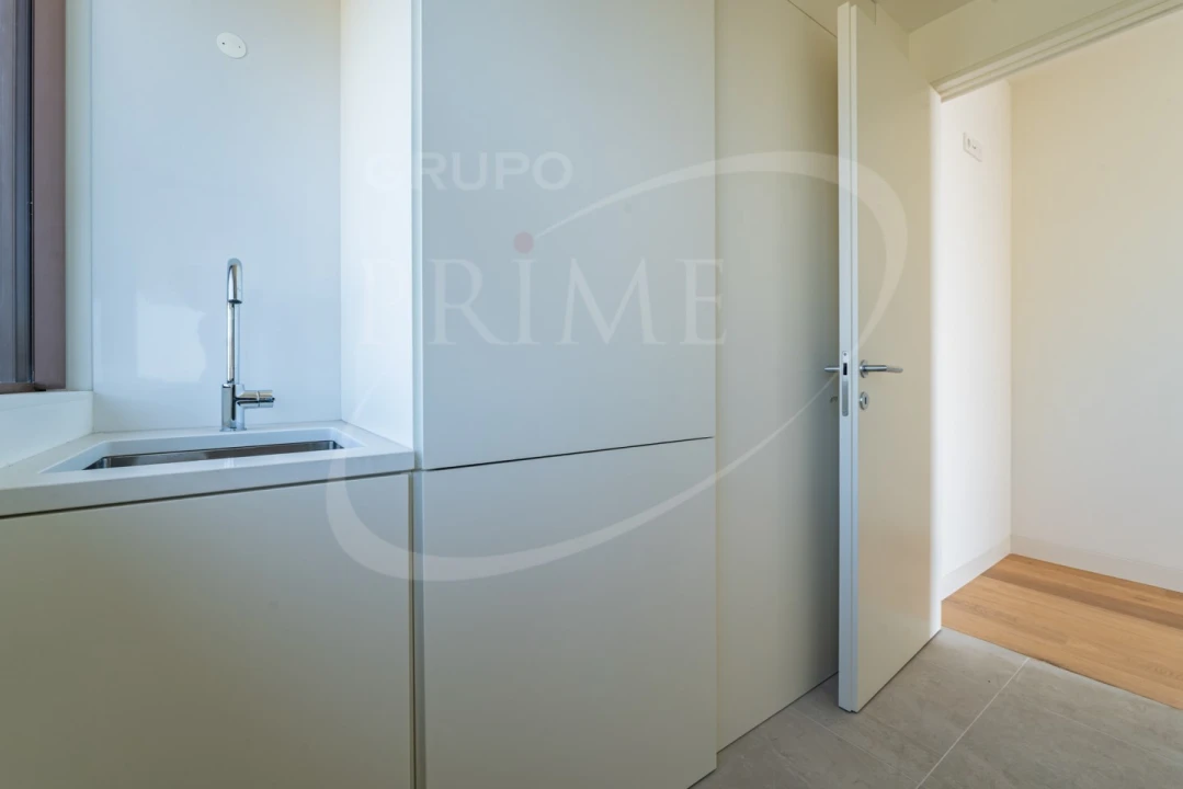 Apartamento T3 para Venda em Aldoar, Foz do Douro e Nevogilde Foto 9