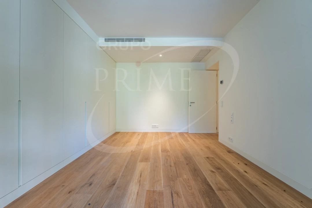 Apartamento T3 para Venda em Aldoar, Foz do Douro e Nevogilde Foto 12