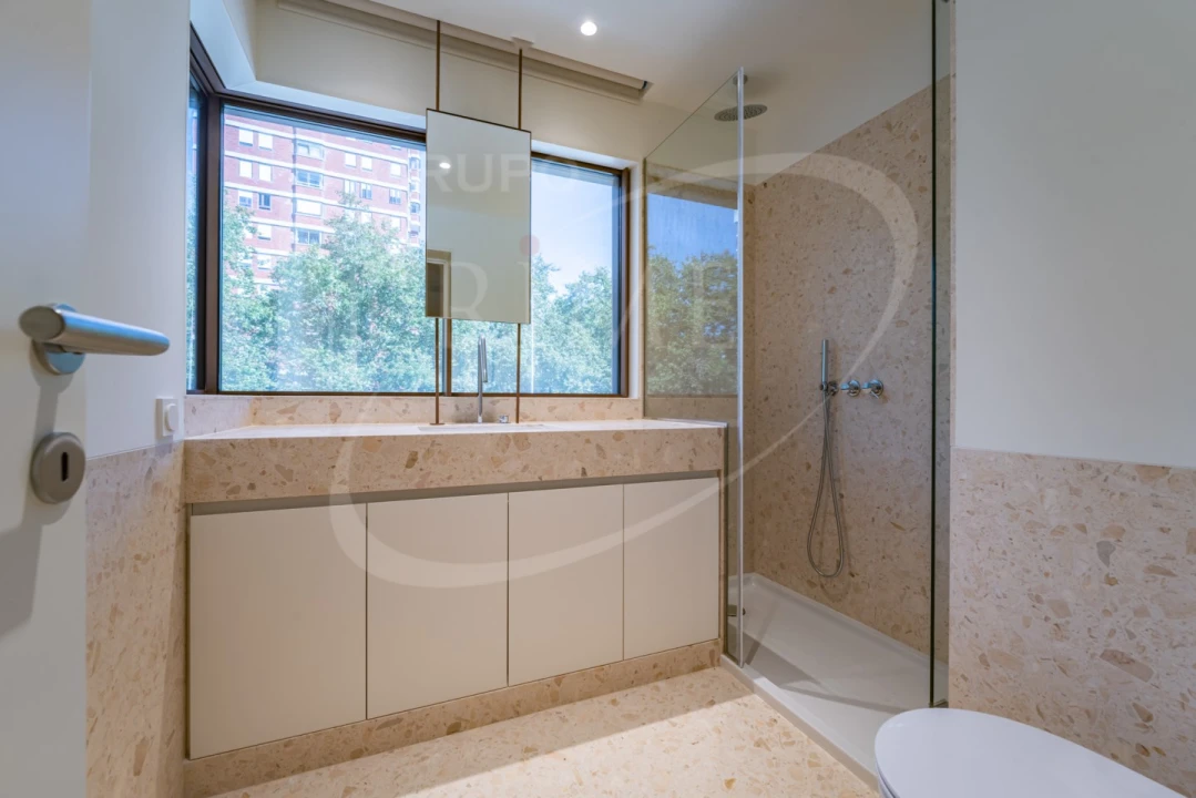 Apartamento T3 para Venda em Aldoar, Foz do Douro e Nevogilde Foto 14