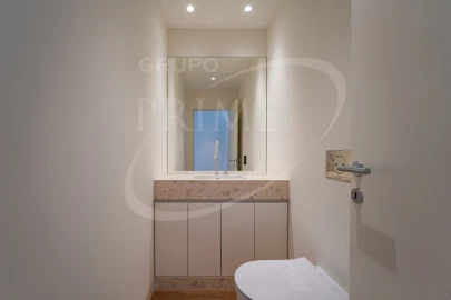 Apartamento T3 para Venda em Aldoar, Foz do Douro e Nevogilde
