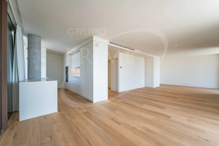 Apartamento T3 para Venda em Aldoar, Foz do Douro e Nevogilde Foto 7