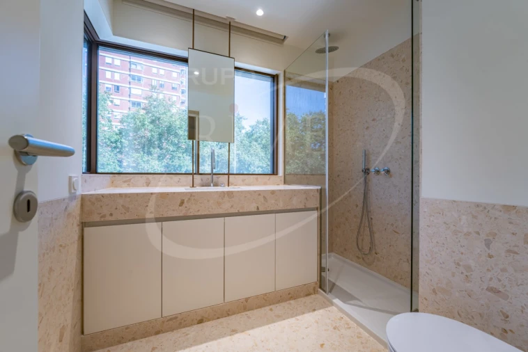 Apartamento T3 para Venda em Aldoar, Foz do Douro e Nevogilde Foto 14