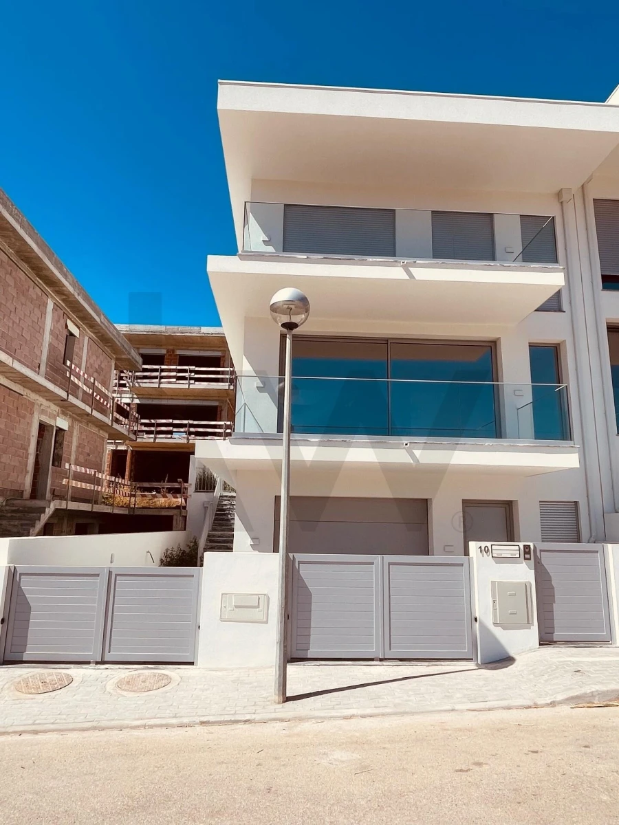 Moradia T3 para Arrendamento em Ericeira Foto 33
