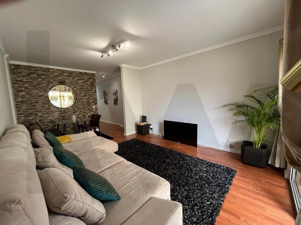 Apartamento T2 para Venda em Santo Antonio Foto 3