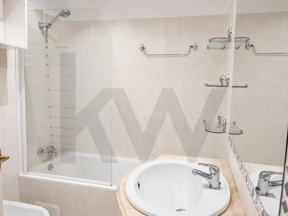 Apartamento T2 para Venda em Santo Antonio Foto 17