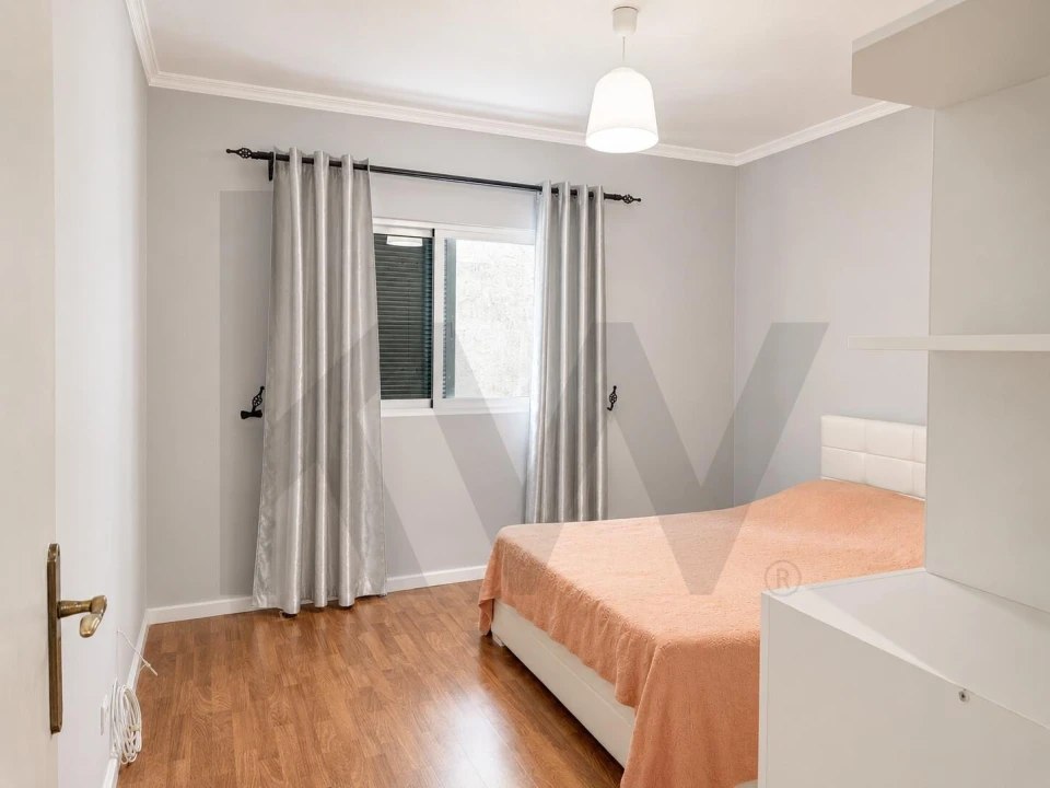 Apartamento T2 para Venda em Santo Antonio Foto 12