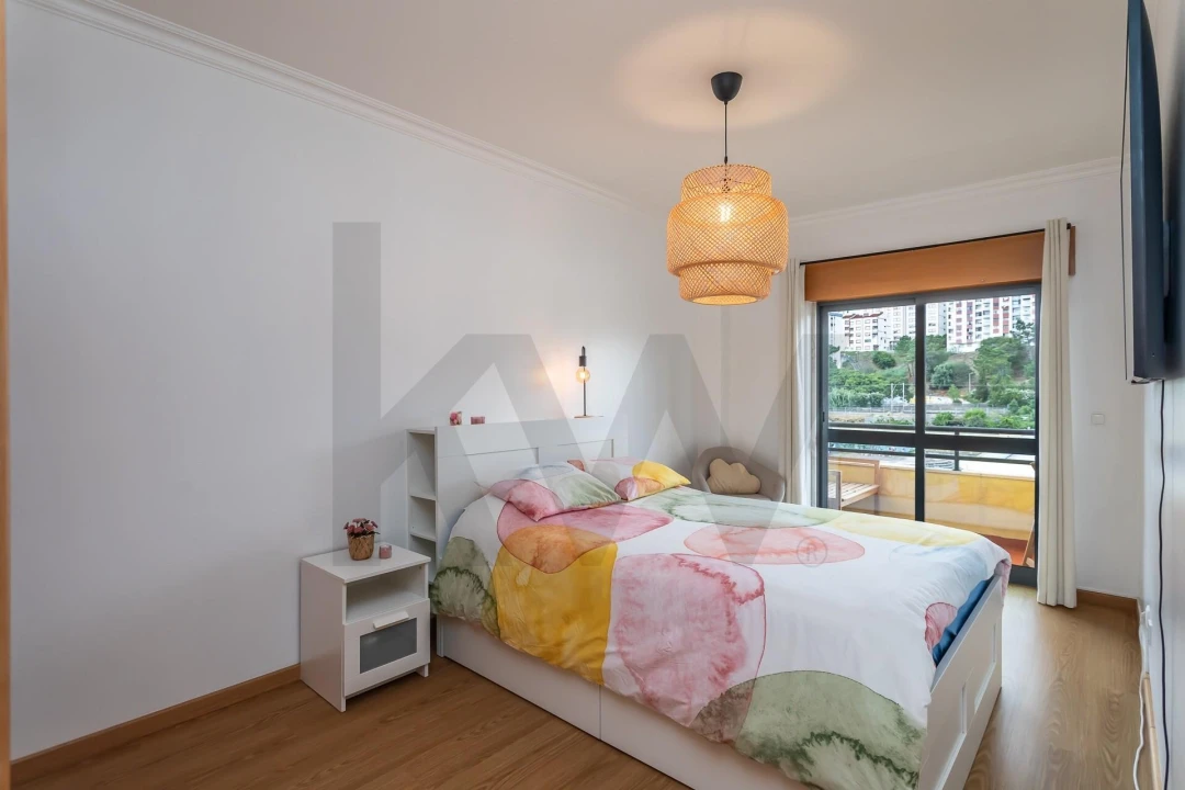 Apartamento T2 para Venda em Rio de Mouro Foto 22