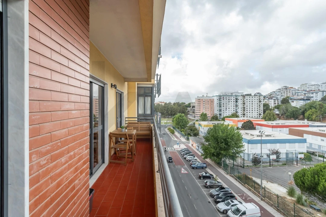 Apartamento T2 para Venda em Rio de Mouro Foto 10