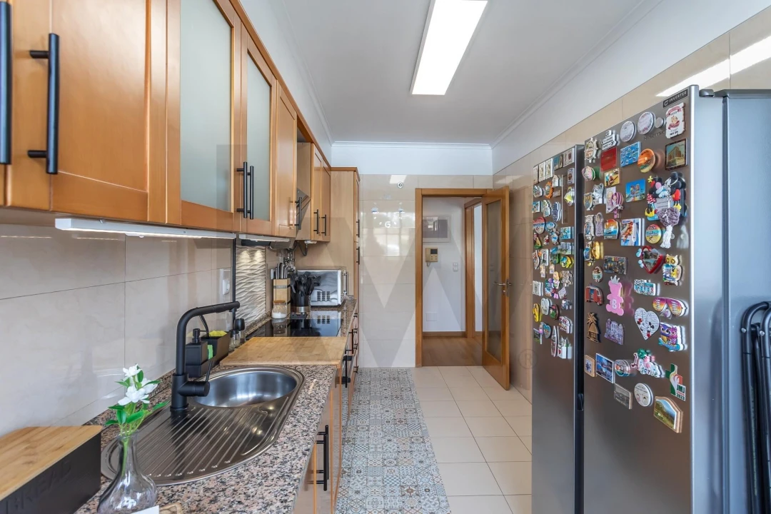 Apartamento T2 para Venda em Rio de Mouro Foto 20