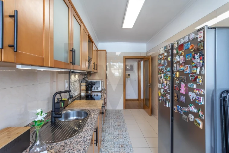 Apartamento T2 para Venda em Rio de Mouro Foto 20