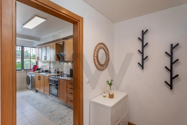 Apartamento T2 para Venda em Rio de Mouro Foto 12