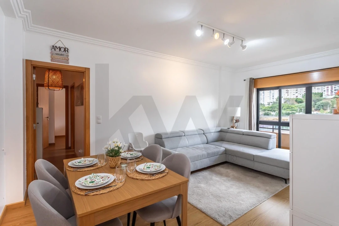Apartamento T2 para Venda em Rio de Mouro Foto 8