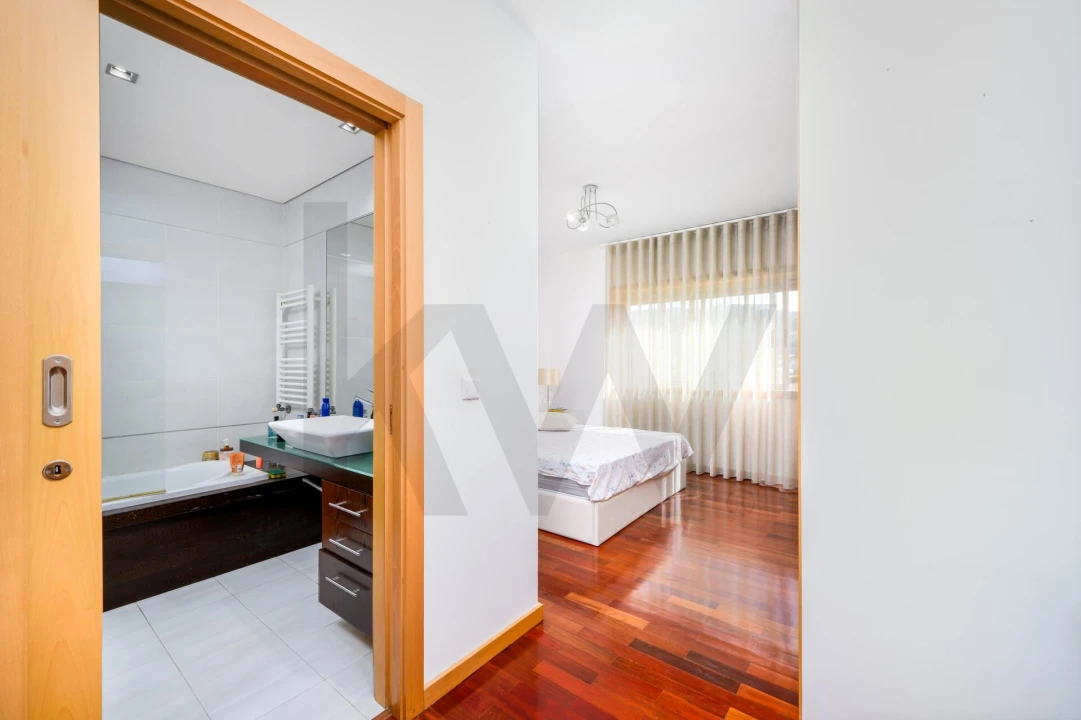 Apartamento T2 para Venda em Valongo Foto 14
