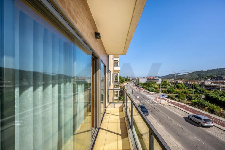 Apartamento T2 para Venda em Valongo Foto 10