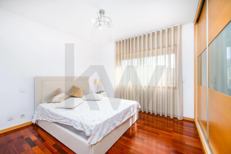 Apartamento T2 para Venda em Valongo Foto 15
