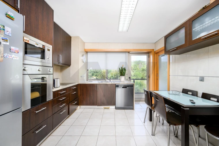 Apartamento T2 para Venda em Valongo Foto 3