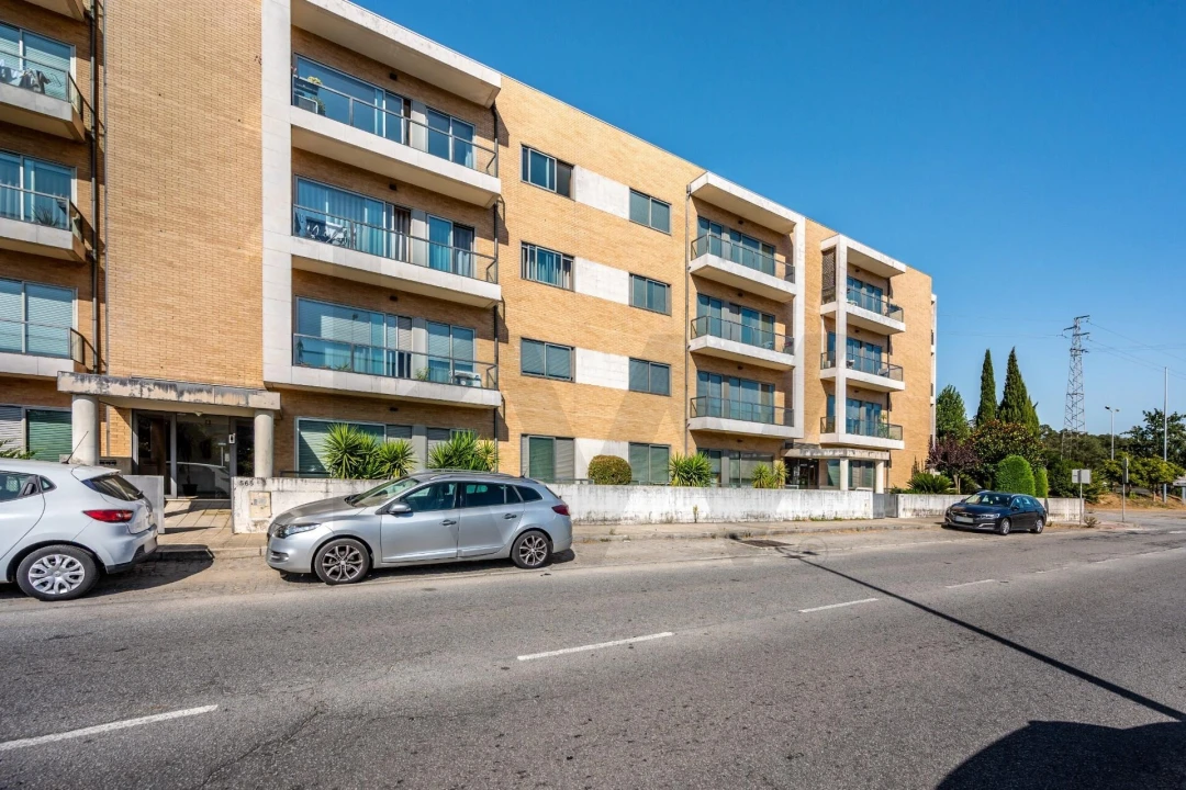 Apartamento T2 para Venda em Valongo Foto 30