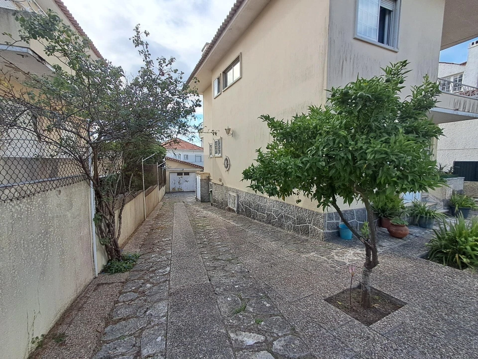 Moradia T5 para Venda em Algés, Linda-A-Velha e Cruz Quebrada-Dafundo Foto 47