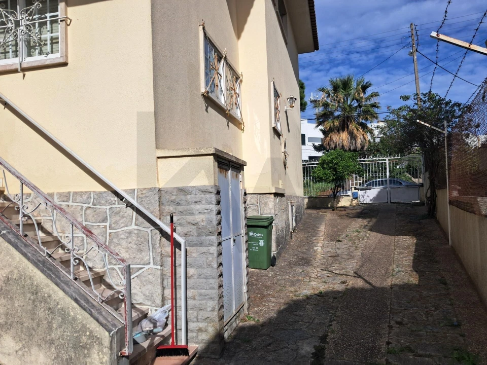 Moradia T5 para Venda em Algés, Linda-A-Velha e Cruz Quebrada-Dafundo Foto 41