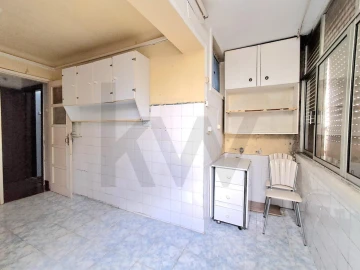 Apartamento T2 para Venda em Benfica