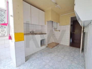 Apartamento T2 para Venda em Benfica