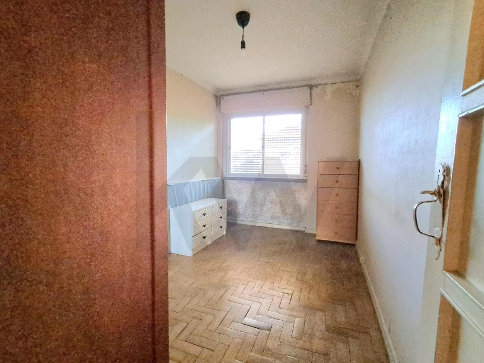 Apartamento T2 para Venda em Benfica Foto 14