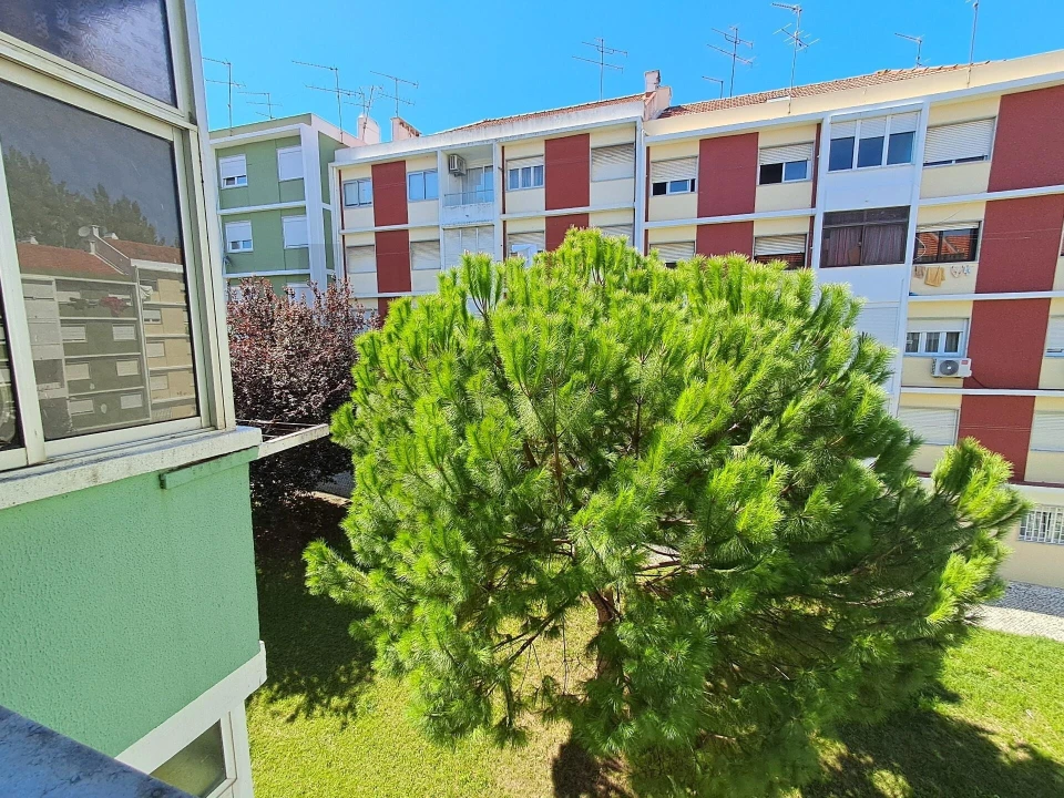 Apartamento T2 para Venda em Benfica Foto 20