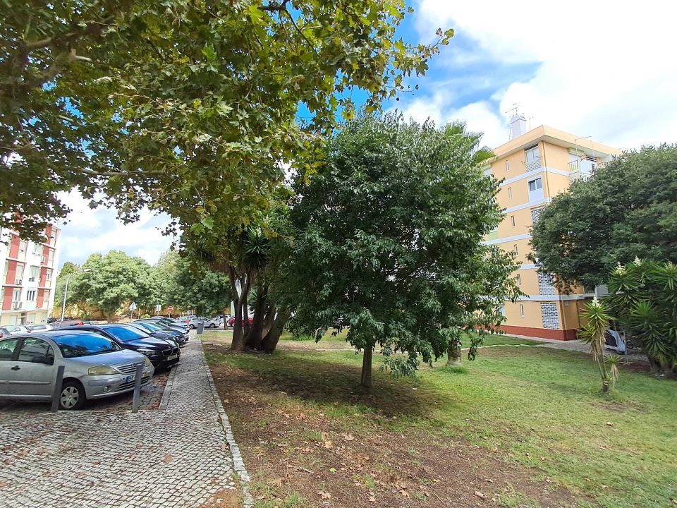 Apartamento T2 para Venda em Benfica Foto 25