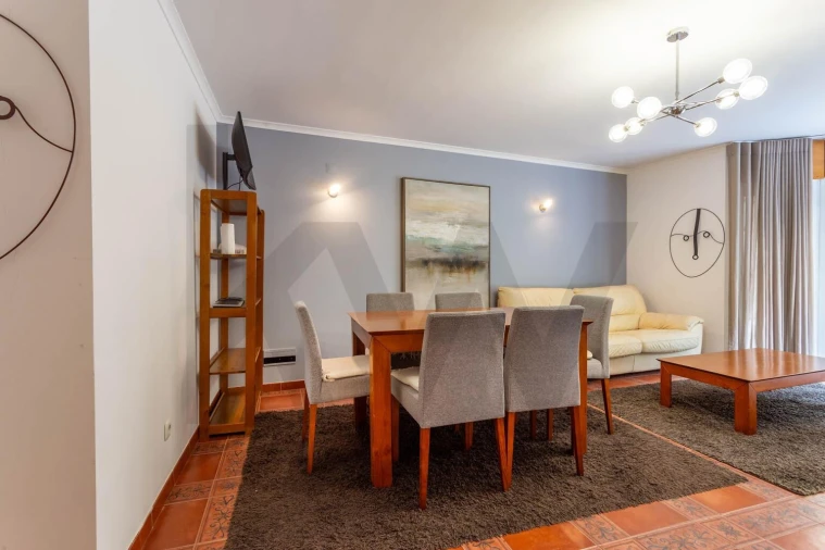 Apartamento T2 para Arrendamento em Lumiar Foto 3