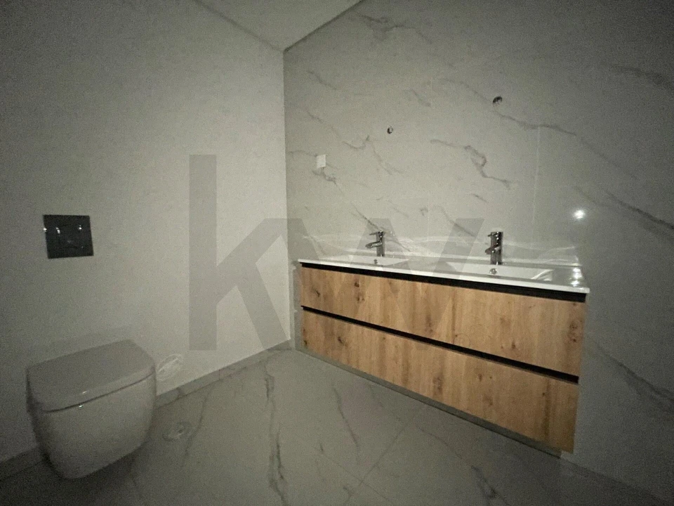 Apartamento T2 para Venda em Caniço Foto 28