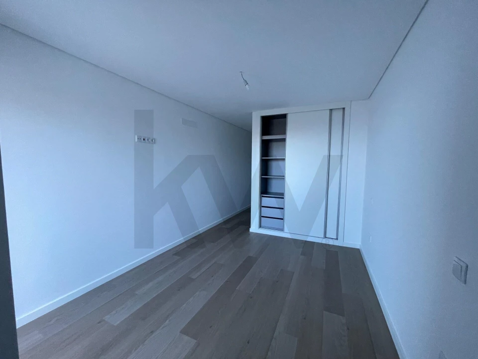 Apartamento T2 para Venda em Caniço Foto 31