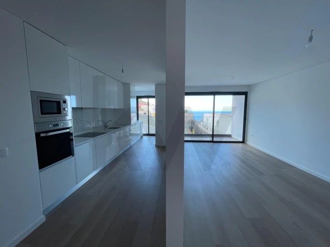 Apartamento T2 para Venda em Caniço Foto 4