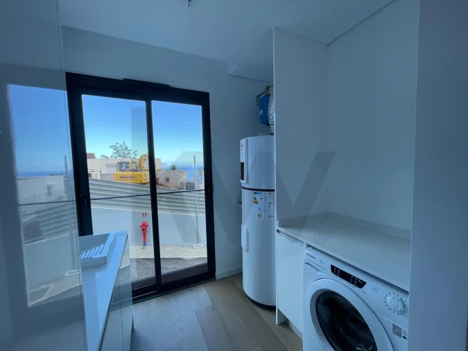 Apartamento T2 para Venda em Caniço Foto 13