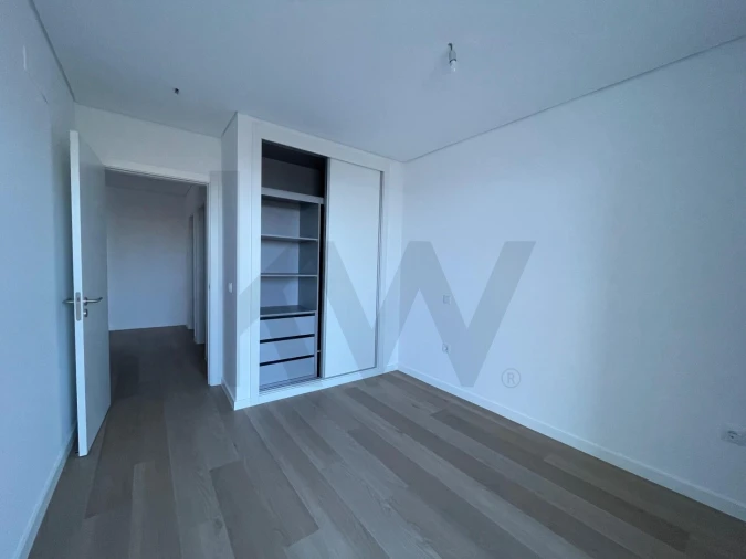 Apartamento T2 para Venda em Caniço Foto 22